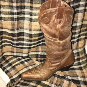 Steve Madden Women’s cowboy boots!